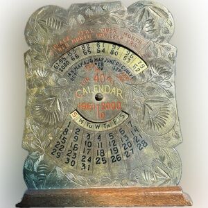 Vintage Perpetual Desk Calendar - Brass-Tone